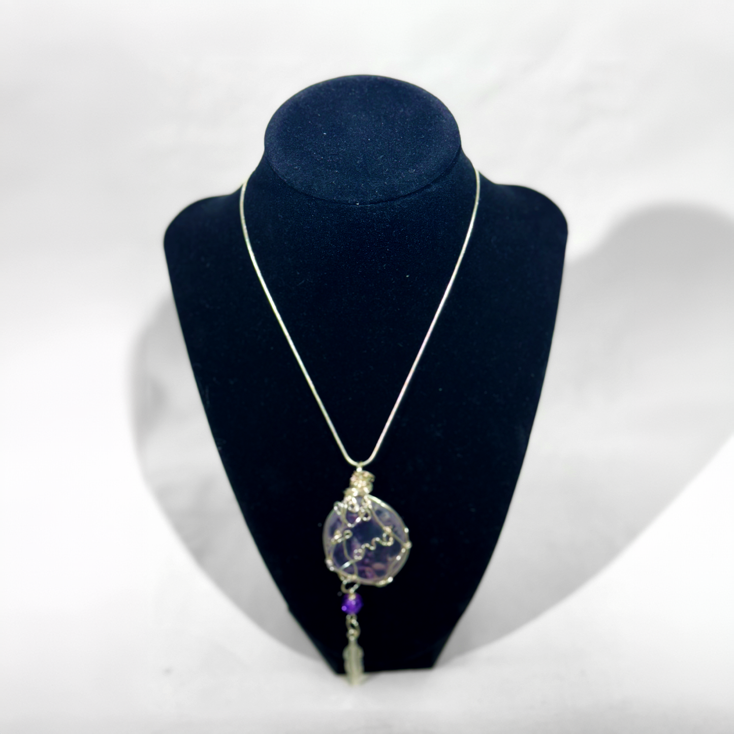 WIRED AMETHIST PENDANT
