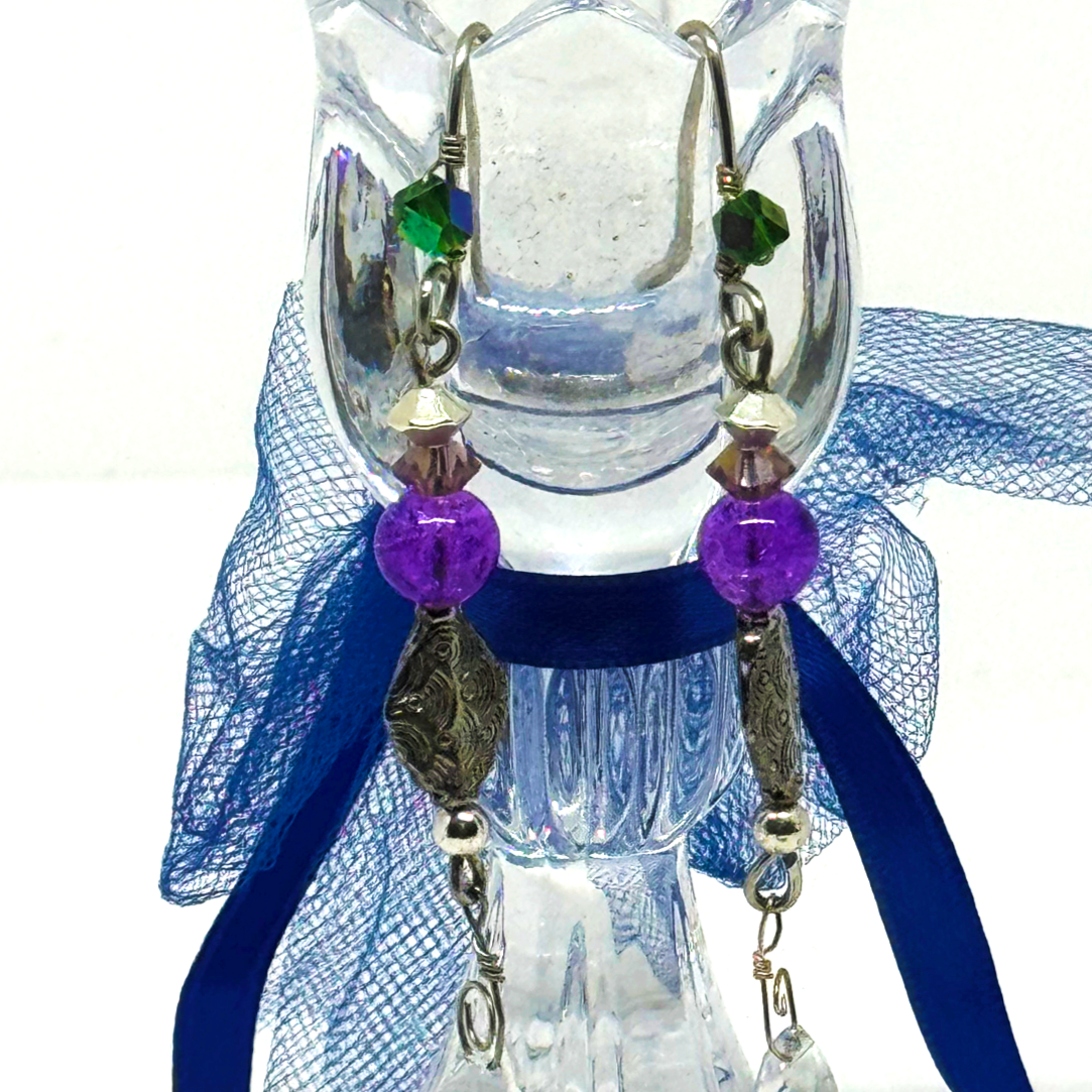 EARRINGS PURPLE BEADS AND GREEN BOREALIS