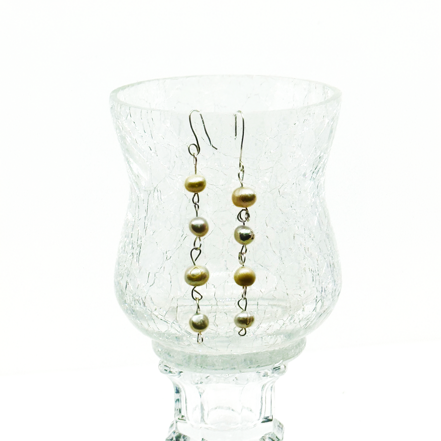 EARRINGS WHITE PEARLS