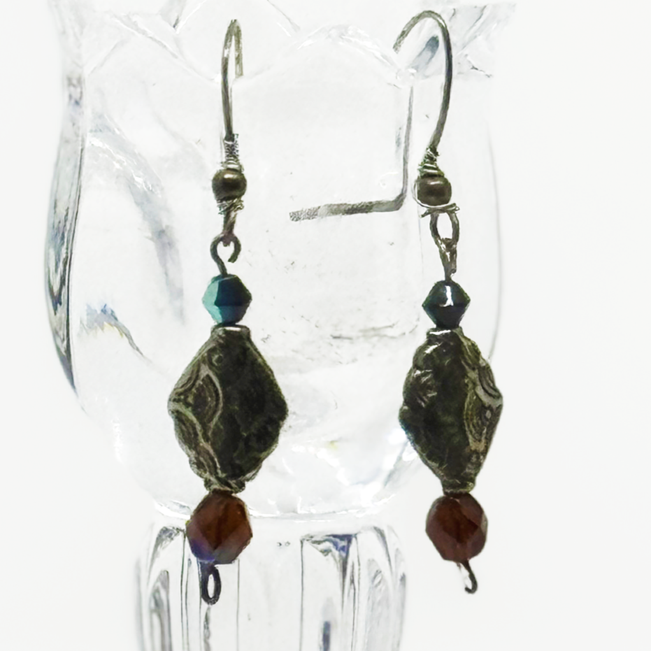ELEGANT BOREALIS EARRINGS