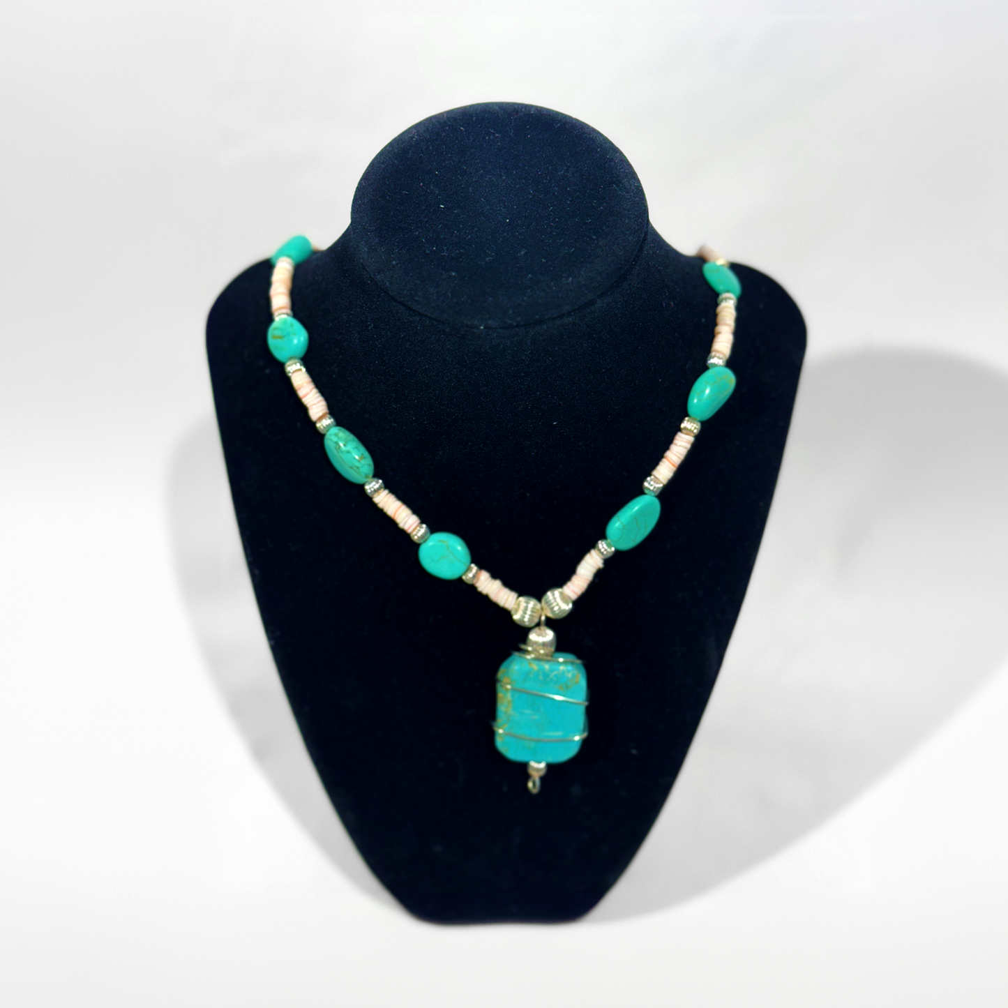 TURQUOISE WIRER PENDENT