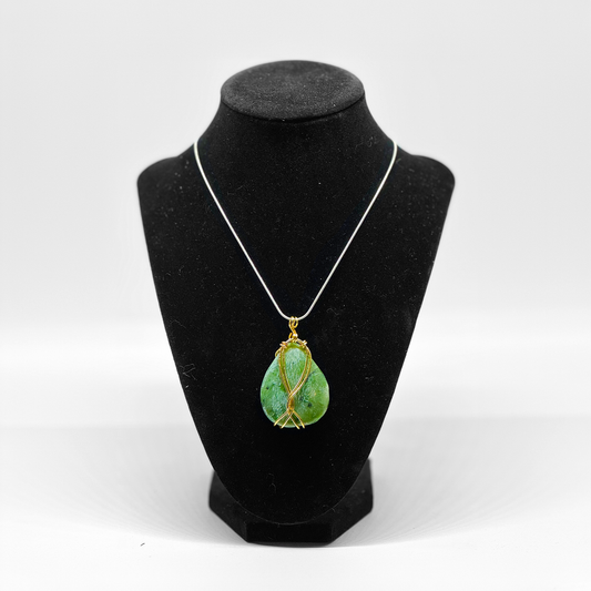 BRASS GREEN CRYSTAL  PENDANT WIRED ROCK