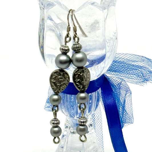 LIGHT SILVER GREY PEAR EARRINGS